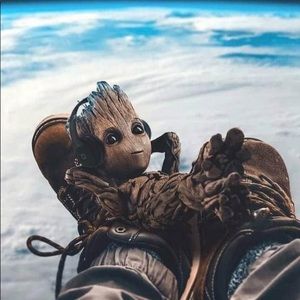 Meet your Posher, Esvin